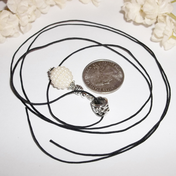 Cream Pearl Necklace Beaded Adjustable Pendant Charm Modern Preppy Style 4850 - Picture 4 of 11